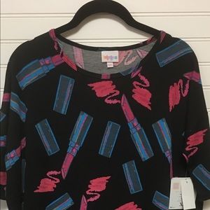 LuLaRoe lipstick Irma tunic